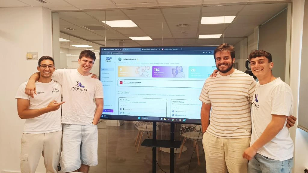 Ni presencial ni 'online': el futuro de la educación está en lo híbrido